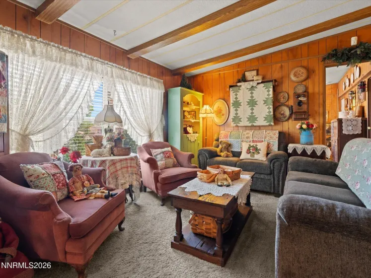 4692 Leonesio, Sun Valley, Nevada 89433, 3 Bedrooms Bedrooms, ,2 BathroomsBathrooms,Residential,Residential,Leonesio,0,260009720