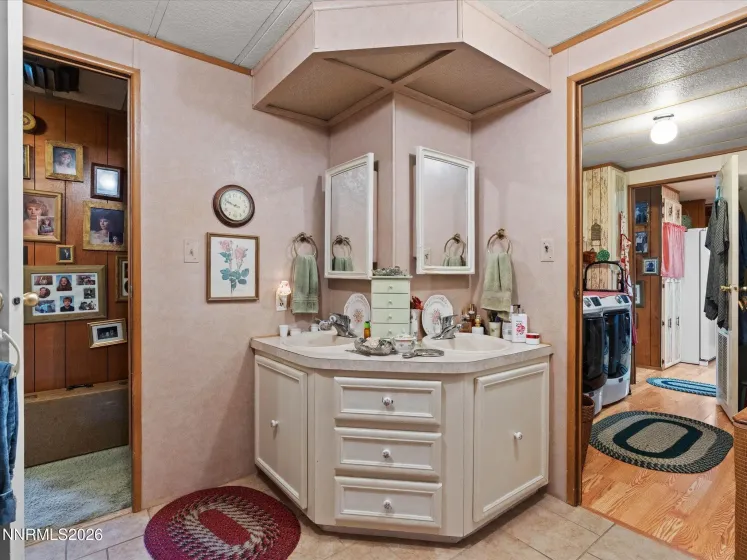 4692 Leonesio, Sun Valley, Nevada 89433, 3 Bedrooms Bedrooms, ,2 BathroomsBathrooms,Residential,Residential,Leonesio,0,260009720