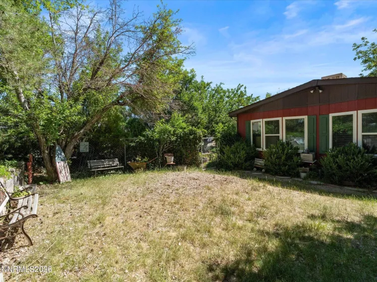 4692 Leonesio, Sun Valley, Nevada 89433, 3 Bedrooms Bedrooms, ,2 BathroomsBathrooms,Residential,Residential,Leonesio,0,260009720