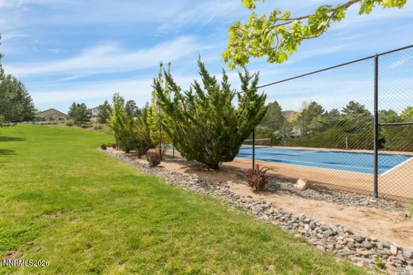 HOA tennis court