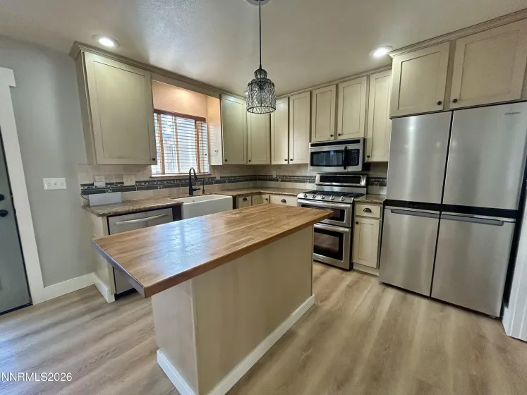 4109 Broken Hill, Winnemucca, Nevada 89445, 5 Bedrooms Bedrooms, ,3 BathroomsBathrooms,Residential,Residential,Broken Hill,0,260009743