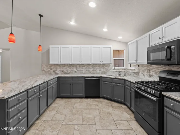 1643 Meadows, Fernley, Nevada 89408, 4 Bedrooms Bedrooms, ,2 BathroomsBathrooms,Residential,Residential,Meadows,0,260009744