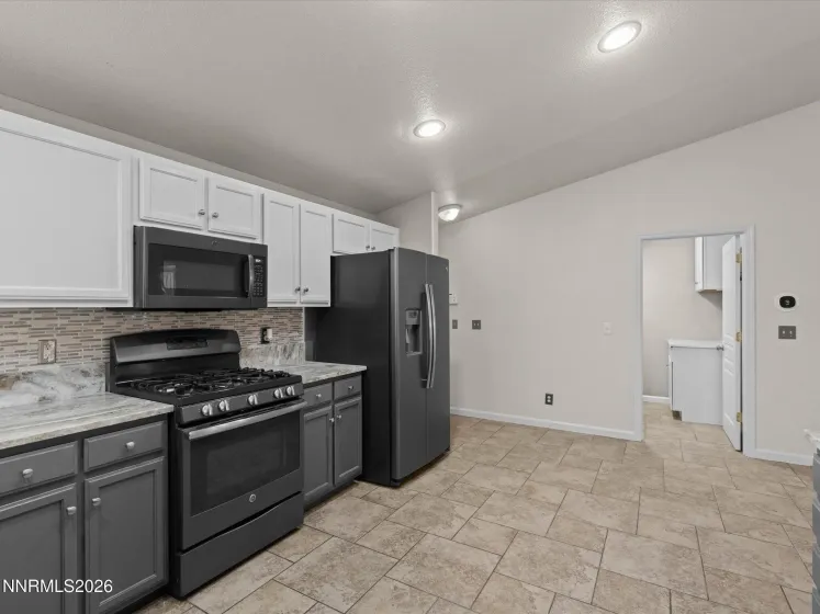 1643 Meadows, Fernley, Nevada 89408, 4 Bedrooms Bedrooms, ,2 BathroomsBathrooms,Residential,Residential,Meadows,0,260009744