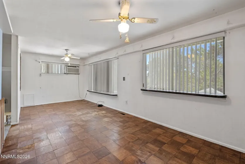 2035 Carlin, Reno, Nevada 89503, 3 Bedrooms Bedrooms, ,3 BathroomsBathrooms,Residential,Residential,Carlin,0,260009748