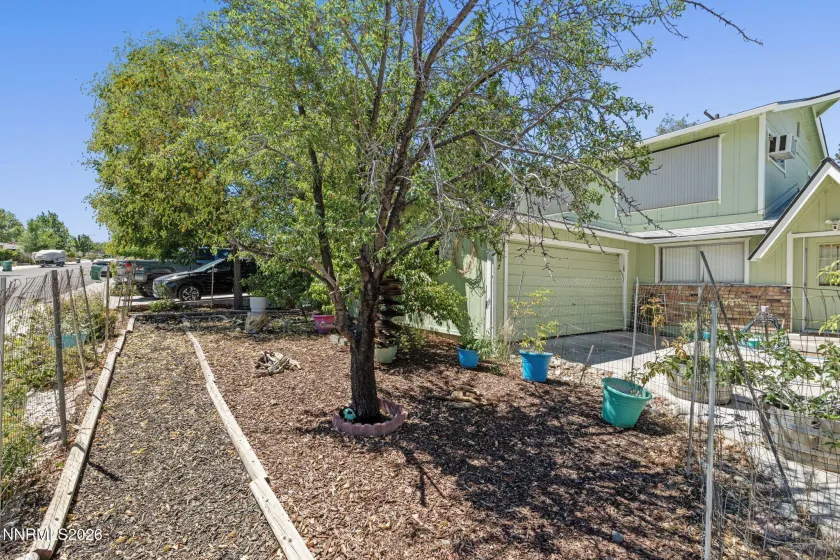 2035 Carlin, Reno, Nevada 89503, 3 Bedrooms Bedrooms, ,3 BathroomsBathrooms,Residential,Residential,Carlin,0,260009748