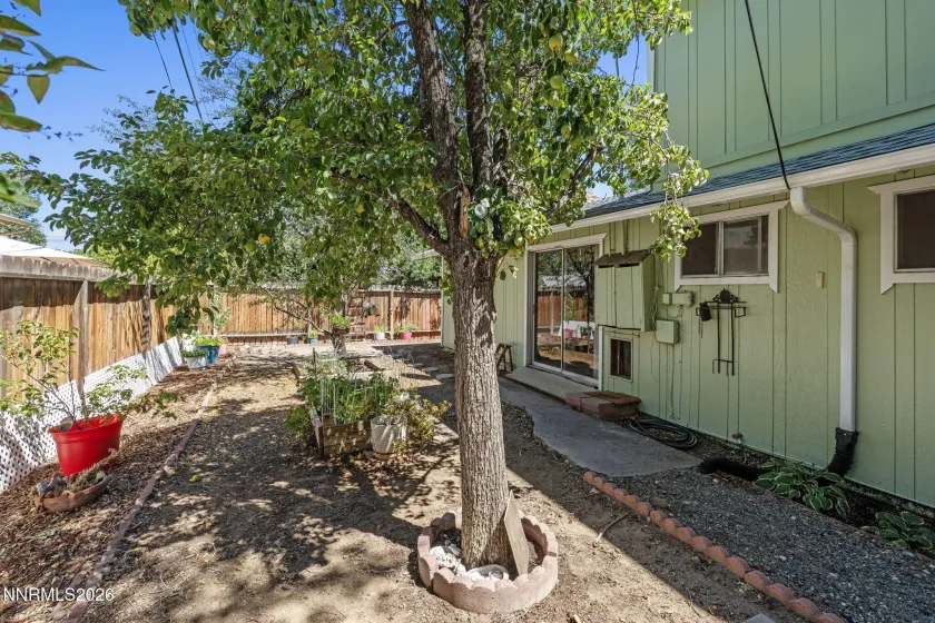 2035 Carlin, Reno, Nevada 89503, 3 Bedrooms Bedrooms, ,3 BathroomsBathrooms,Residential,Residential,Carlin,0,260009748
