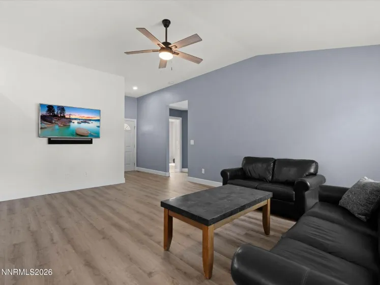 8620 Silver Shores, Reno, Nevada 89506, 3 Bedrooms Bedrooms, ,2 BathroomsBathrooms,Residential,Residential,Silver Shores,0,260009758