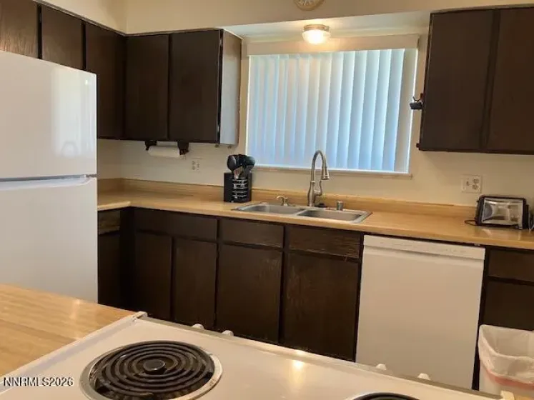 8735 Aquifer, Reno, Nevada 89506, 3 Bedrooms Bedrooms, ,2 BathroomsBathrooms,Residential,Residential,Aquifer,0,260009759
