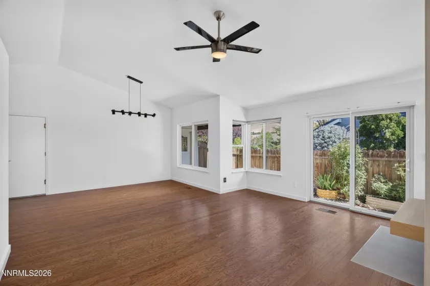 2446 Skyview, Reno, Nevada 89523, 3 Bedrooms Bedrooms, ,2 BathroomsBathrooms,Residential,Residential,Skyview,0,260009724