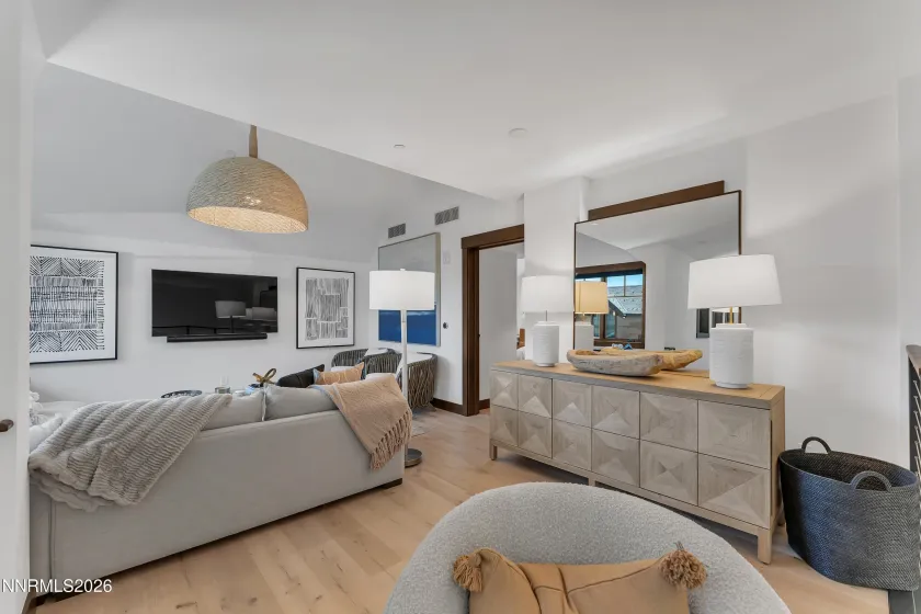 33 Beach Club, Stateline, Nevada 89449, 4 Bedrooms Bedrooms, ,4 BathroomsBathrooms,Residential,Residential,Beach Club,0,260009725