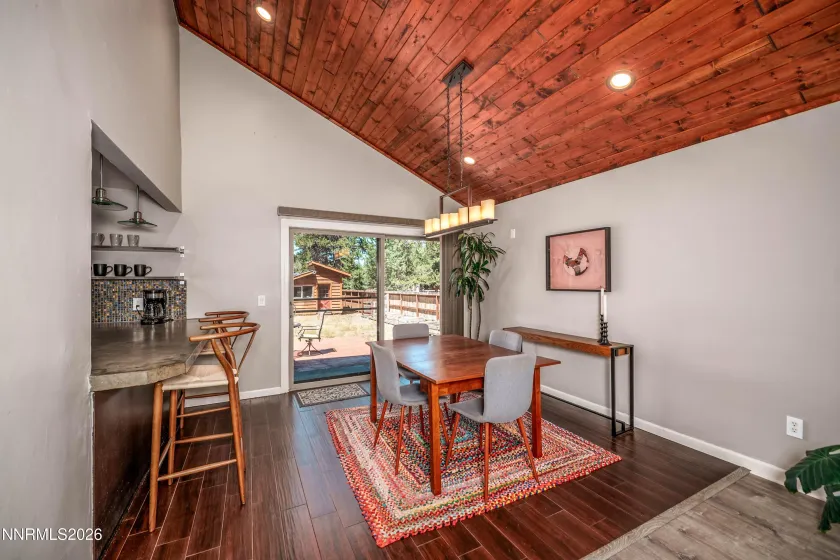 1029 Modoc, South Lake Tahoe, California 96150, 4 Bedrooms Bedrooms, ,2 BathroomsBathrooms,Residential,Residential,Modoc,0,260009727