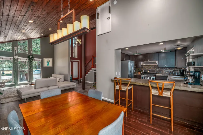 1029 Modoc, South Lake Tahoe, California 96150, 4 Bedrooms Bedrooms, ,2 BathroomsBathrooms,Residential,Residential,Modoc,0,260009727