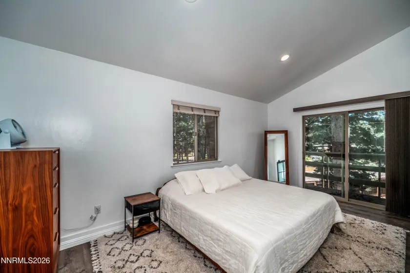 1029 Modoc, South Lake Tahoe, California 96150, 4 Bedrooms Bedrooms, ,2 BathroomsBathrooms,Residential,Residential,Modoc,0,260009727
