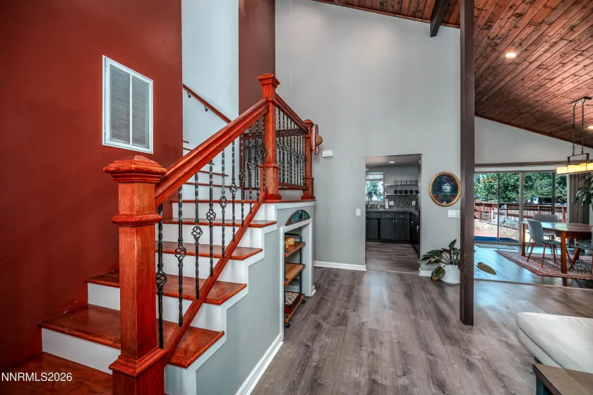 1029 Modoc, South Lake Tahoe, California 96150, 4 Bedrooms Bedrooms, ,2 BathroomsBathrooms,Residential,Residential,Modoc,0,260009727