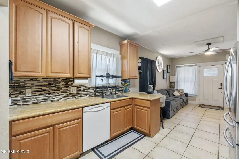 1558 A, Sparks, Nevada 89431, 3 Bedrooms Bedrooms, ,1 BathroomBathrooms,Residential,Residential,A,0,260009728