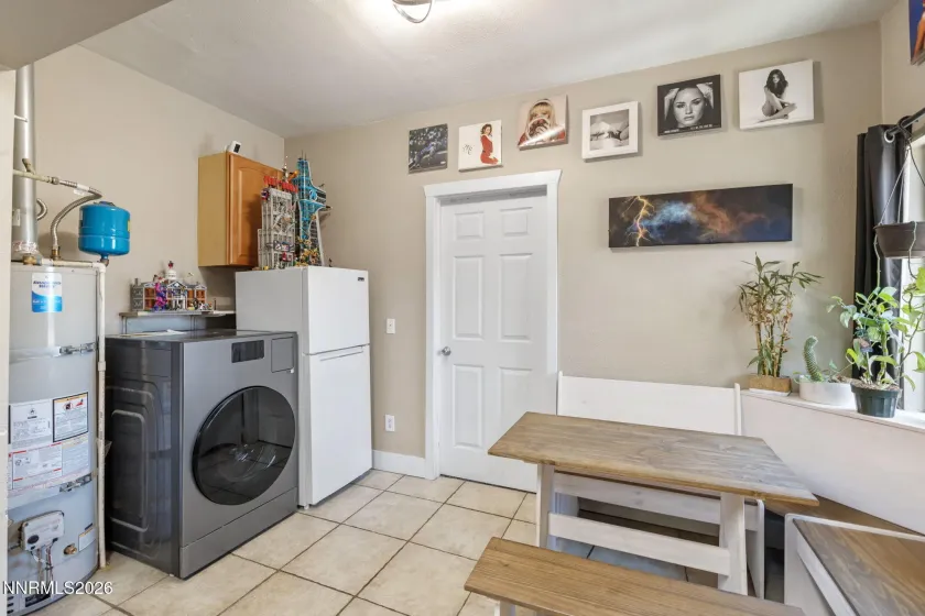 1558 A, Sparks, Nevada 89431, 3 Bedrooms Bedrooms, ,1 BathroomBathrooms,Residential,Residential,A,0,260009728