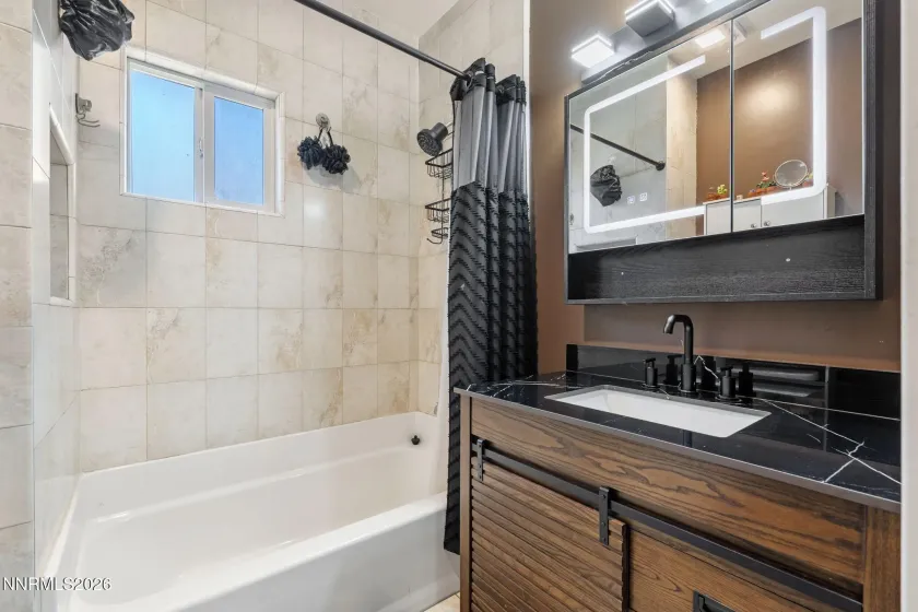 1558 A, Sparks, Nevada 89431, 3 Bedrooms Bedrooms, ,1 BathroomBathrooms,Residential,Residential,A,0,260009728
