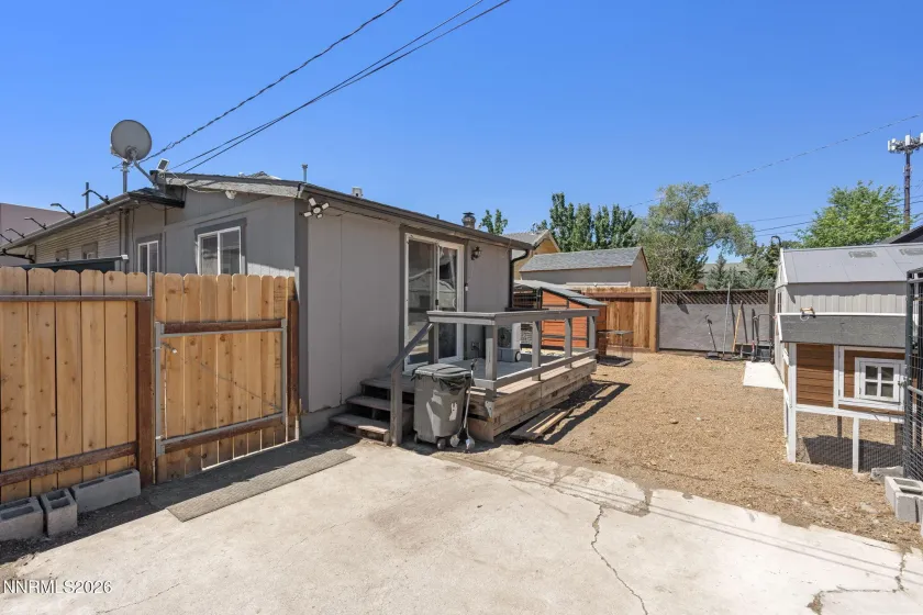 1558 A, Sparks, Nevada 89431, 3 Bedrooms Bedrooms, ,1 BathroomBathrooms,Residential,Residential,A,0,260009728