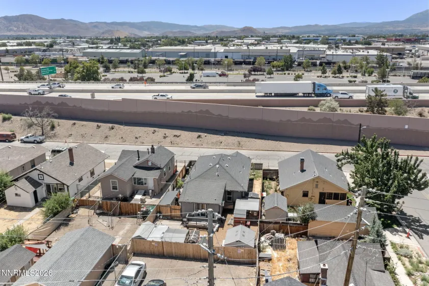1558 A, Sparks, Nevada 89431, 3 Bedrooms Bedrooms, ,1 BathroomBathrooms,Residential,Residential,A,0,260009728