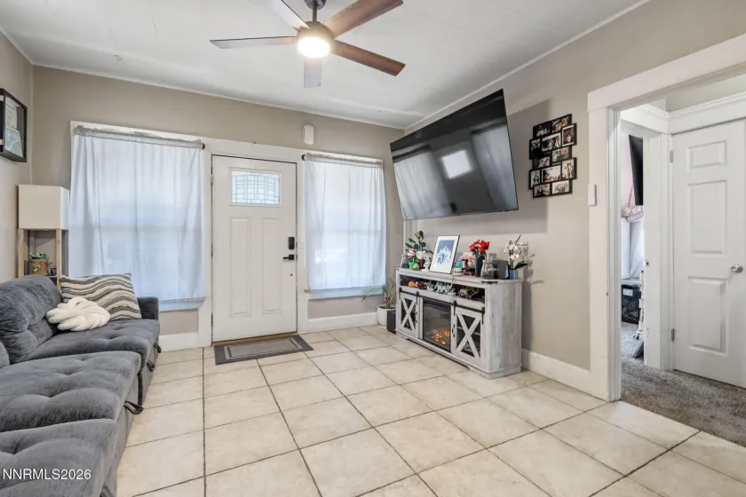 1558 A, Sparks, Nevada 89431, 3 Bedrooms Bedrooms, ,1 BathroomBathrooms,Residential,Residential,A,0,260009728