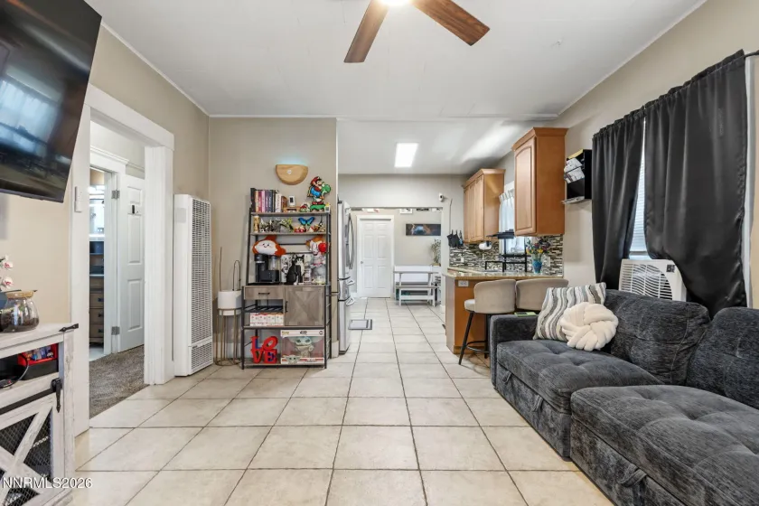 1558 A, Sparks, Nevada 89431, 3 Bedrooms Bedrooms, ,1 BathroomBathrooms,Residential,Residential,A,0,260009728