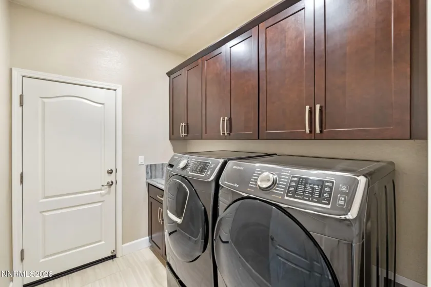 10455 Gold Mine, Reno, Nevada 89521, 4 Bedrooms Bedrooms, ,2 BathroomsBathrooms,Residential,Residential,Gold Mine,0,260009734