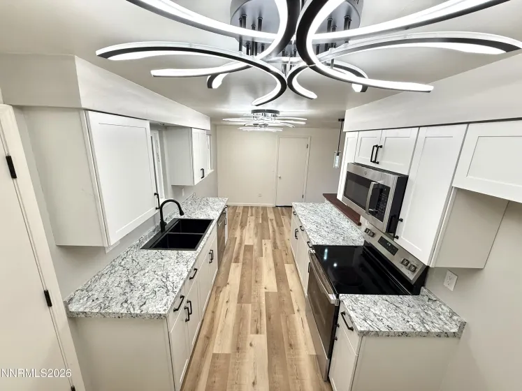 7915 Tholl, Reno, Nevada 89506, 3 Bedrooms Bedrooms, ,2 BathroomsBathrooms,Residential,Residential,Tholl,0,260009762