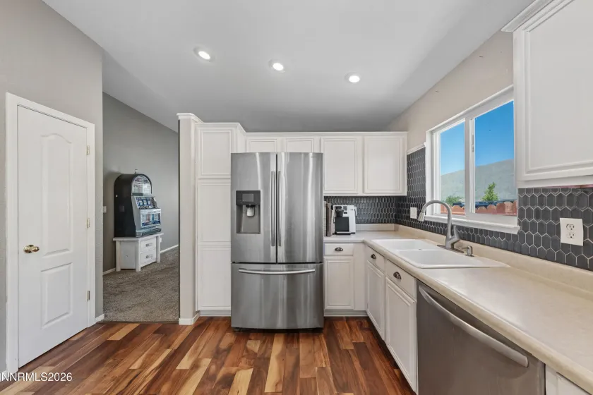 17240 Desert Lake, Reno, Nevada 89508, 4 Bedrooms Bedrooms, ,2 BathroomsBathrooms,Residential,Residential,Desert Lake,0,260009765