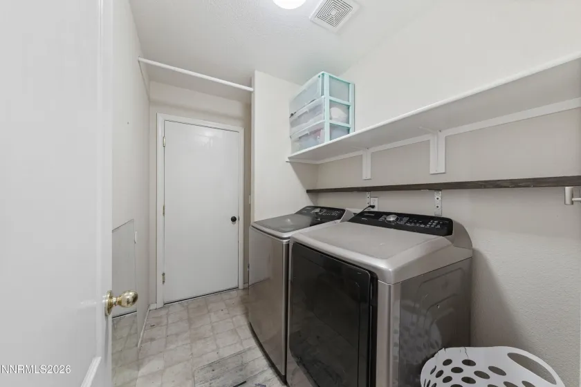 17240 Desert Lake, Reno, Nevada 89508, 4 Bedrooms Bedrooms, ,2 BathroomsBathrooms,Residential,Residential,Desert Lake,0,260009765