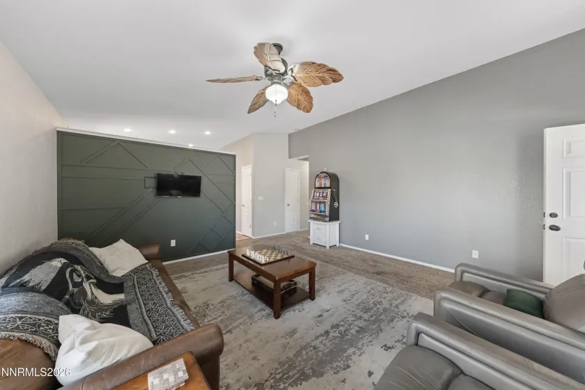 17240 Desert Lake, Reno, Nevada 89508, 4 Bedrooms Bedrooms, ,2 BathroomsBathrooms,Residential,Residential,Desert Lake,0,260009765