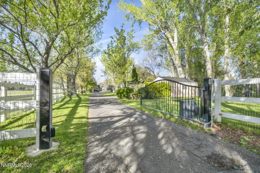 2501 Holcomb Ranch, Reno, Nevada 89511, 6 Bedrooms Bedrooms, ,7 BathroomsBathrooms,Residential,Residential,Holcomb Ranch,0,260004222