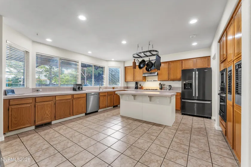 5058 Paseo, Sparks, Nevada 89436, 5 Bedrooms Bedrooms, ,3 BathroomsBathrooms,Residential,Residential,Paseo,0,260009774