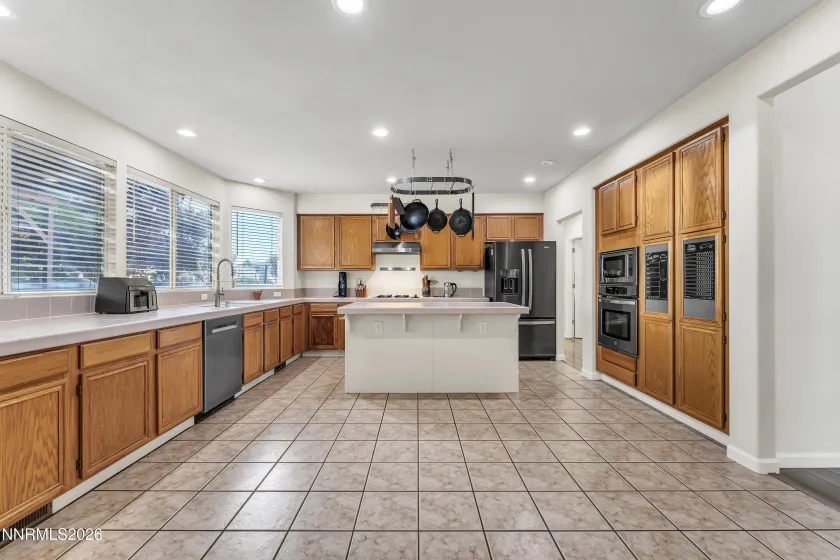 5058 Paseo, Sparks, Nevada 89436, 5 Bedrooms Bedrooms, ,3 BathroomsBathrooms,Residential,Residential,Paseo,0,260009774