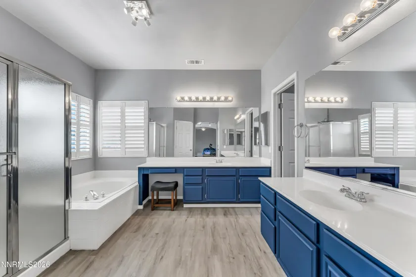 5058 Paseo, Sparks, Nevada 89436, 5 Bedrooms Bedrooms, ,3 BathroomsBathrooms,Residential,Residential,Paseo,0,260009774