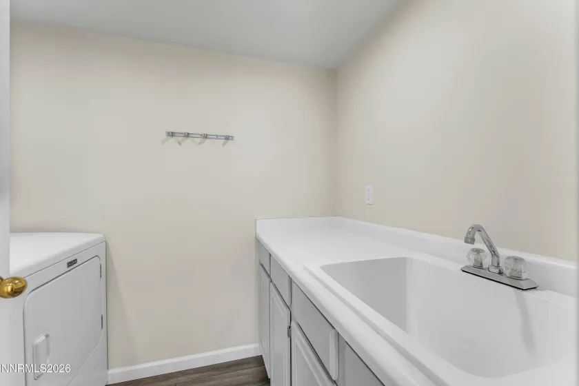 5058 Paseo, Sparks, Nevada 89436, 5 Bedrooms Bedrooms, ,3 BathroomsBathrooms,Residential,Residential,Paseo,0,260009774