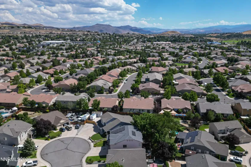 5058 Paseo, Sparks, Nevada 89436, 5 Bedrooms Bedrooms, ,3 BathroomsBathrooms,Residential,Residential,Paseo,0,260009774