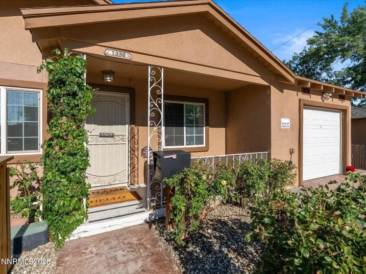 1330 Kirman, Reno, Nevada 89502, 4 Bedrooms Bedrooms, ,3 BathroomsBathrooms,Residential,Residential,Kirman,0,260009776