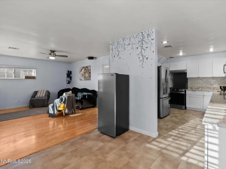 1330 Kirman, Reno, Nevada 89502, 4 Bedrooms Bedrooms, ,3 BathroomsBathrooms,Residential,Residential,Kirman,0,260009776