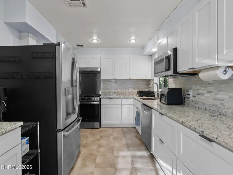 1330 Kirman, Reno, Nevada 89502, 4 Bedrooms Bedrooms, ,3 BathroomsBathrooms,Residential,Residential,Kirman,0,260009776
