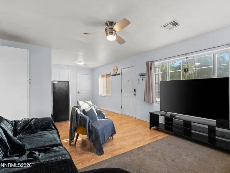1330 Kirman, Reno, Nevada 89502, 4 Bedrooms Bedrooms, ,3 BathroomsBathrooms,Residential,Residential,Kirman,0,260009776