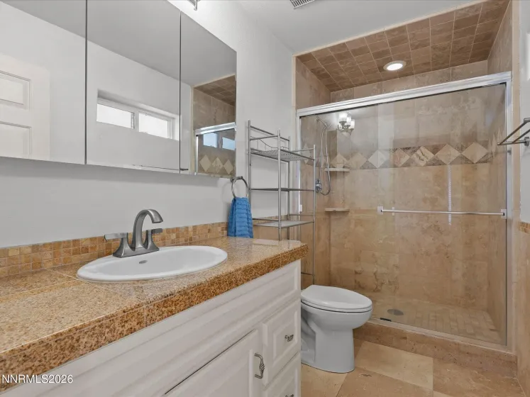 1330 Kirman, Reno, Nevada 89502, 4 Bedrooms Bedrooms, ,3 BathroomsBathrooms,Residential,Residential,Kirman,0,260009776