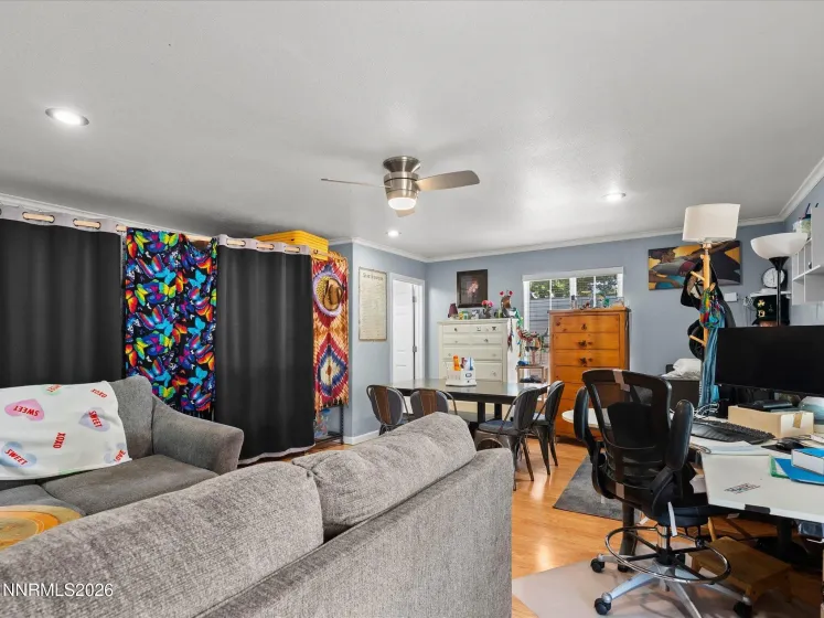 1330 Kirman, Reno, Nevada 89502, 4 Bedrooms Bedrooms, ,3 BathroomsBathrooms,Residential,Residential,Kirman,0,260009776