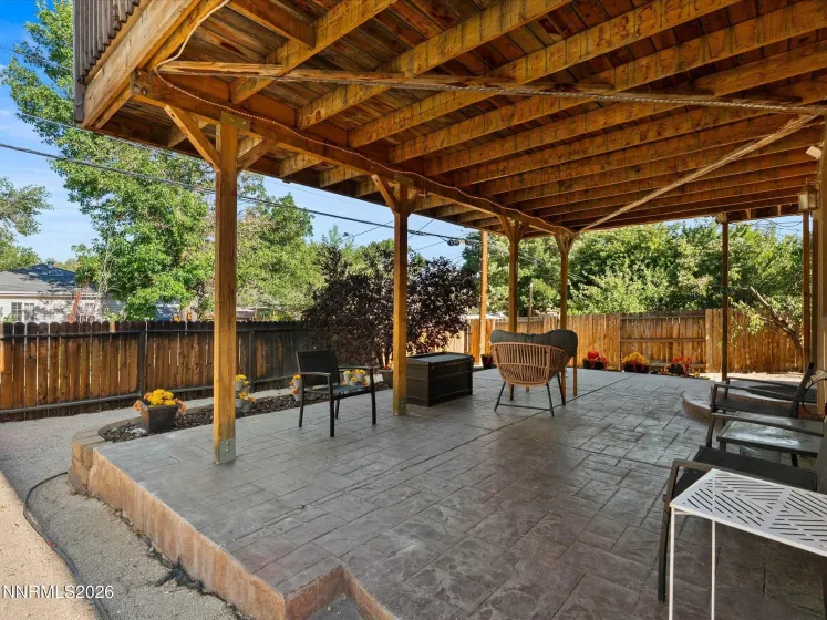 1330 Kirman, Reno, Nevada 89502, 4 Bedrooms Bedrooms, ,3 BathroomsBathrooms,Residential,Residential,Kirman,0,260009776