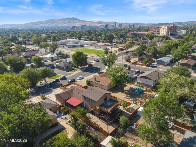 1330 Kirman, Reno, Nevada 89502, 4 Bedrooms Bedrooms, ,3 BathroomsBathrooms,Residential,Residential,Kirman,0,260009776