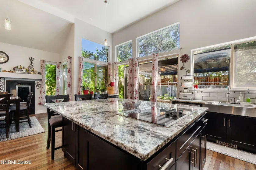 6391 Toronto, Sparks, Nevada 89436, 6 Bedrooms Bedrooms, ,4 BathroomsBathrooms,Residential,Residential,Toronto,0,260009779