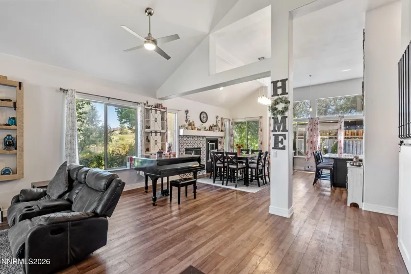 6391 Toronto, Sparks, Nevada 89436, 6 Bedrooms Bedrooms, ,4 BathroomsBathrooms,Residential,Residential,Toronto,0,260009779