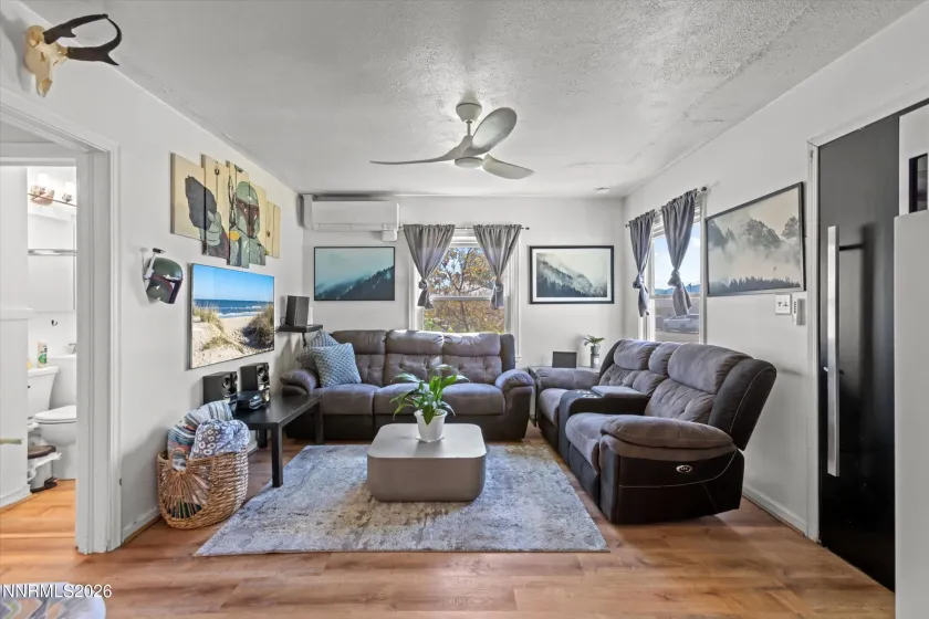 545 Claremont, Reno, Nevada 89502, 2 Bedrooms Bedrooms, ,1 BathroomBathrooms,Residential,Residential,Claremont,0,260009782