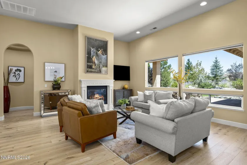 15100 Chateau, Reno, Nevada 89511, 3 Bedrooms Bedrooms, ,4 BathroomsBathrooms,Residential,Residential,Chateau,0,260009783
