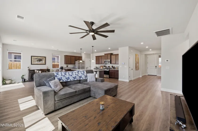 93 Haskill way, Dayton, Nevada 89403, 3 Bedrooms Bedrooms, ,2 BathroomsBathrooms,Residential,Residential,Haskill way,0,260009787