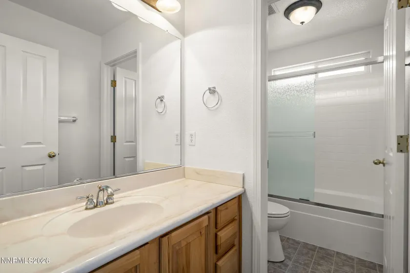 560 Muir Pass, Sparks, Nevada 89436, 4 Bedrooms Bedrooms, ,3 BathroomsBathrooms,Residential,Residential,Muir Pass,0,260009791